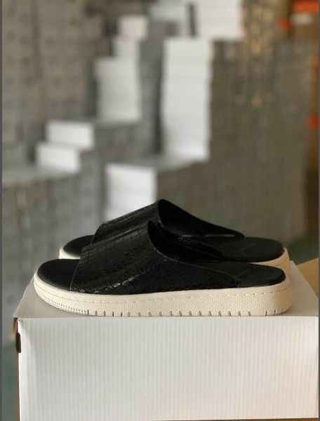 new lizard slipper men women bone earth desert sand slide resin stylist shoes sandals triple black white foam runner size 5-11
new lizard slipper men women bone earth desert sand slide resin stylist shoes sandals triple black white foam runner size 5-11