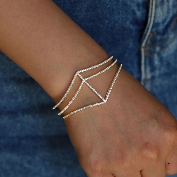 2020 new style rose gold color rock women jewelry cz line wire matal big cuff bangles 56-58mm luxury modern women bracelet, Black
2020 new style rose gold color rock women jewelry cz line wire matal big cuff bangles 56-58mm luxury modern women bracelet, Black