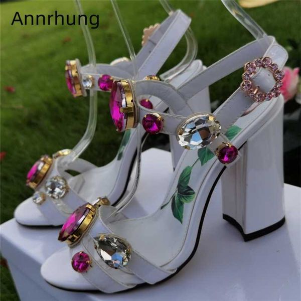 print flower genuine leather banquet shoes woman chunky heel open toe ankle straps diamond rhinestone high heel sandals women, Black
print flower genuine leather banquet shoes woman chunky heel open toe ankle straps diamond rhinestone high heel sandals women, Black