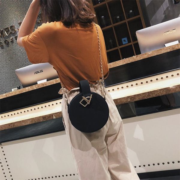 2020 new fashion women handbag solid chain small round bag tote girl cute shoulder messenger bag for women
2020 new fashion women handbag solid chain small round bag tote girl cute shoulder messenger bag for women