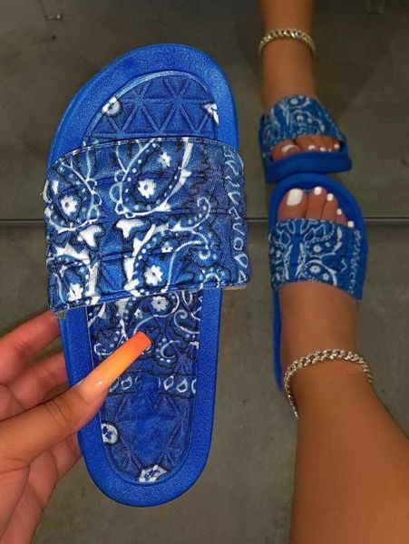 factory direct travel bright color slippers spring and summer women's flat-heeled beach sandals slippers fashion all-match flip, Black
factory direct travel bright color slippers spring and summer women's flat-heeled beach sandals slippers fashion all-match flip, Black