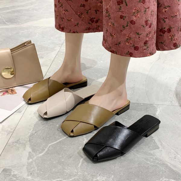 shoes low woman's slippers flock luxury slides shose women square heel cover toe 2020 designer block soft pu rome rubber casual, Black
shoes low woman's slippers flock luxury slides shose women square heel cover toe 2020 designer block soft pu rome rubber casual, Black