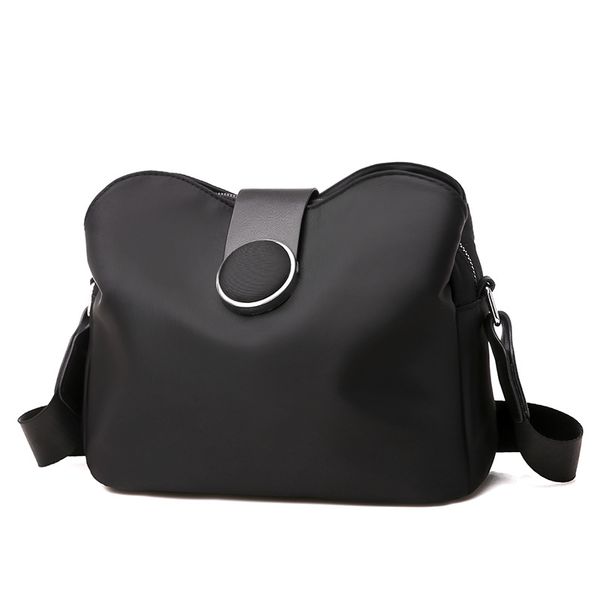 2020 new oxford cloth messenger shoulder bag ladies casual solid color waterproof travel nylon bag
2020 new oxford cloth messenger shoulder bag ladies casual solid color waterproof travel nylon bag