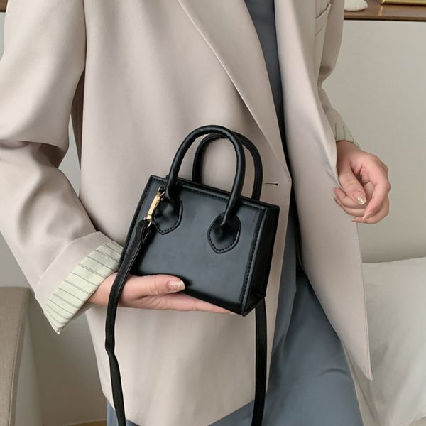 сплошной цвет малые площади сумка кожа pu crossbody сумки для женщин 2020 мода плеча сумки lady travel totes cross body bag
сплошной цвет малые площади сумка кожа pu crossbody сумки для женщин 2020 мода плеча сумки lady travel totes cross body bag