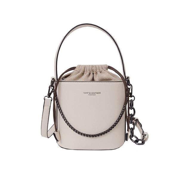 2020 new rope women shoulder bag retro messenger bag simple fashion solid color tote women bucket crossbody sac
2020 new rope women shoulder bag retro messenger bag simple fashion solid color tote women bucket crossbody sac