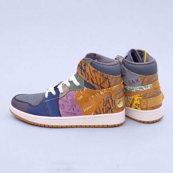 louisy vuittons selling 2020 classic new high-quality couple basketball shoes stitching graffiti personality fashion youth vitality wear, Black
louisy vuittons selling 2020 classic new high-quality couple basketball shoes stitching graffiti personality fashion youth vitality wear, Black