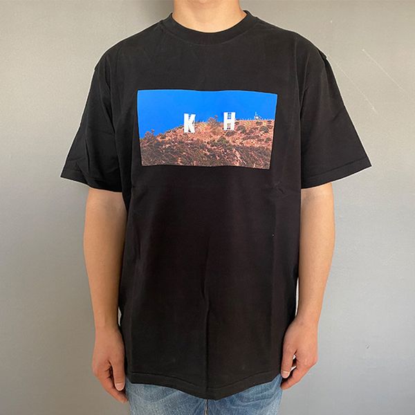 20fw classic hollywood tee solid color landscape printed t-shirt summer short sleeves men women street skateboard tee dh215, White;black
20fw classic hollywood tee solid color landscape printed t-shirt summer short sleeves men women street skateboard tee dh215, White;black