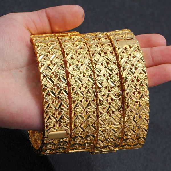 1-4pcs africa gold color bangles for women / girls gold color bracelet dubai arab jewelry middle east mom gifts, Black
1-4pcs africa gold color bangles for women / girls gold color bracelet dubai arab jewelry middle east mom gifts, Black