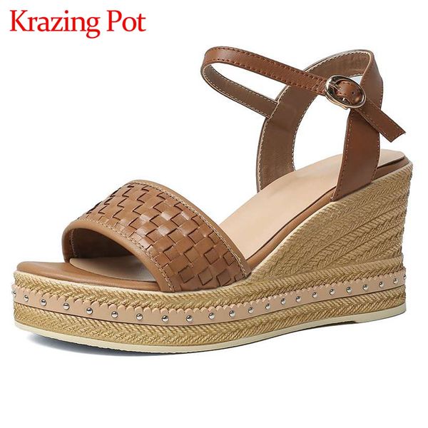 krazing pot genuine leather peep toe high heels straw wedges vintage young lady streetwear fashion summer new sandals women l8f1, Black
krazing pot genuine leather peep toe high heels straw wedges vintage young lady streetwear fashion summer new sandals women l8f1, Black
