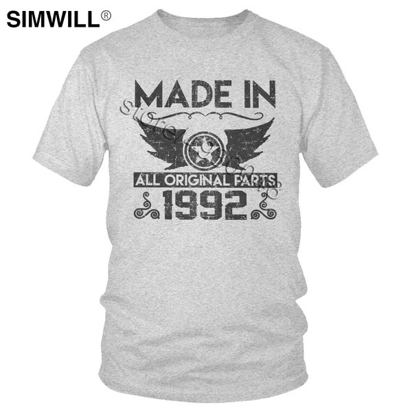 retro made in 1992 все original части футболки мужчины с коротким рукавом vintage мягкий хлопок tee подарок на день рождения тенниска luxury
retro made in 1992 все original части футболки мужчины с коротким рукавом vintage мягкий хлопок tee подарок на день рождения тенниска luxury