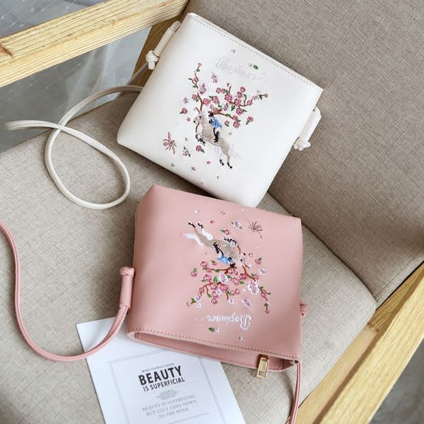 2020 new style large capacity women's bags fashion embroidered pu shoulder bags korean style all-match messenger crossbody
2020 new style large capacity women's bags fashion embroidered pu shoulder bags korean style all-match messenger crossbody