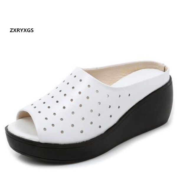 2020 new cowhide fish mouth hollow summer leather slippers women sandals platform slope heel sandals outdoor wear slippers, Black
2020 new cowhide fish mouth hollow summer leather slippers women sandals platform slope heel sandals outdoor wear slippers, Black
