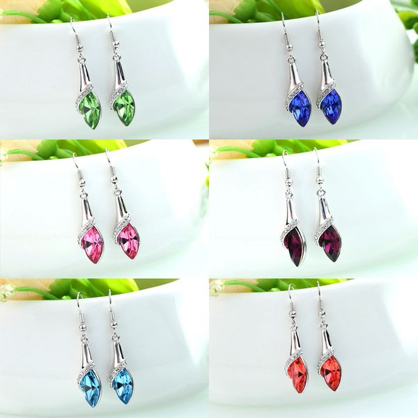 simple female red blue zircon drop earrings fashion silver color party bride earrings vintage love wedding for women
simple female red blue zircon drop earrings fashion silver color party bride earrings vintage love wedding for women