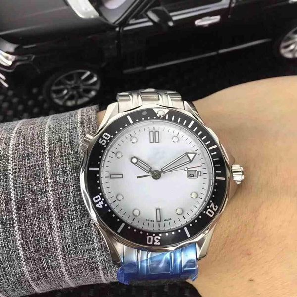 luxury fully automatic machine core watch.Gold standard three needle, men's sports machinery watch. Support wholesale.
luxury fully automatic machine core watch.Gold standard three needle, men's sports machinery watch. Support wholesale.