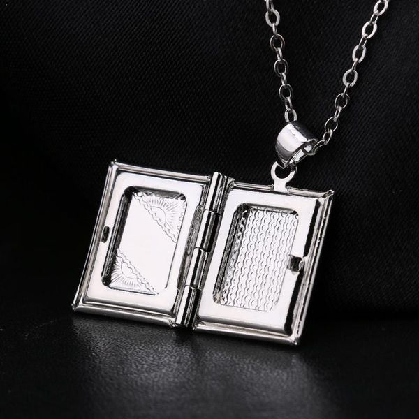 1 pcs new fashionable openable wish box pendant necklace couple book necklace jewelry pendant b9c4, Silver
1 pcs new fashionable openable wish box pendant necklace couple book necklace jewelry pendant b9c4, Silver