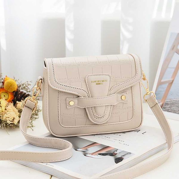ins pu leather shoulder bags for women fashion crocodile pattern saddle bags chain design luxury hand bag female travel
ins pu leather shoulder bags for women fashion crocodile pattern saddle bags chain design luxury hand bag female travel