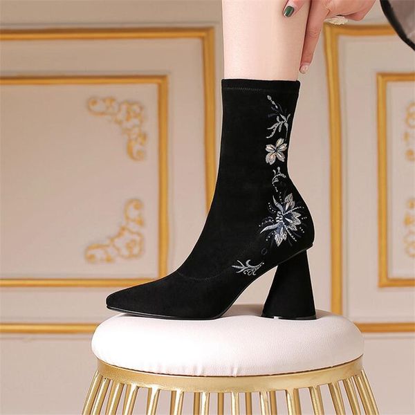 new pattern europe and america genuine leather superior quality women's boots 8cm high-heeled shoes comfort fashion show 3- 8, Black
new pattern europe and america genuine leather superior quality women's boots 8cm high-heeled shoes comfort fashion show 3- 8, Black