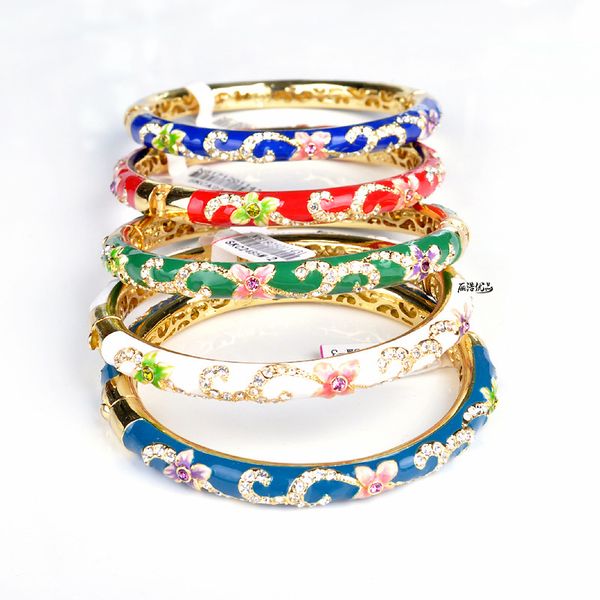 beijing cloisonne bangle bracelet new cutout women bracelet jewelry bangle, Black
beijing cloisonne bangle bracelet new cutout women bracelet jewelry bangle, Black