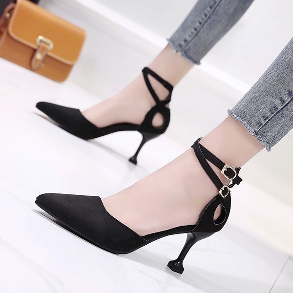 2020 spring and summer new pointed word buckle female sandals cat with black women's shoes wild stiletto heels
2020 spring and summer new pointed word buckle female sandals cat with black women's shoes wild stiletto heels
