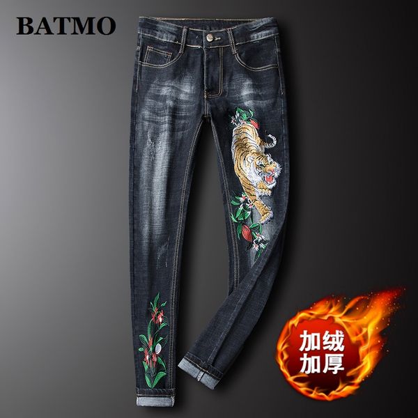 men's jeans batmo 2021 arrival autumn fashion embroidery thicked slim ,heavyweight men,pencil pants,h709, Blue
men's jeans batmo 2021 arrival autumn fashion embroidery thicked slim ,heavyweight men,pencil pants,h709, Blue