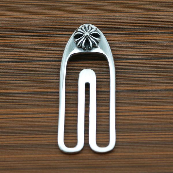 s925 sterling silver simple cross flower round tie clip personality men's high-end business suit tie clip new hot, Silver;golden 
s925 sterling silver simple cross flower round tie clip personality men's high-end business suit tie clip new hot, Silver;golden