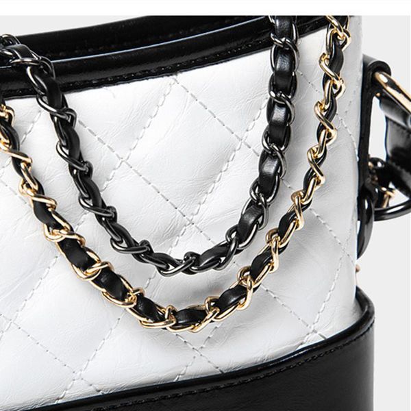 lady channel сумки на ремне двухцветный цепи bucket bag лоскутная кисточкой бродячая сумка алмазное решетки из мягкой кожи ароматный свободн
lady channel сумки на ремне двухцветный цепи bucket bag лоскутная кисточкой бродячая сумка алмазное решетки из мягкой кожи ароматный свободн