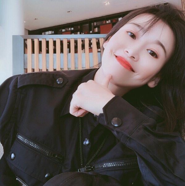 21ss women men jacket blouses classic fashion jackets oversized customized nylon fabric multi-pocket triangle badge design04, Black;brown
21ss women men jacket blouses classic fashion jackets oversized customized nylon fabric multi-pocket triangle badge design04, Black;brown