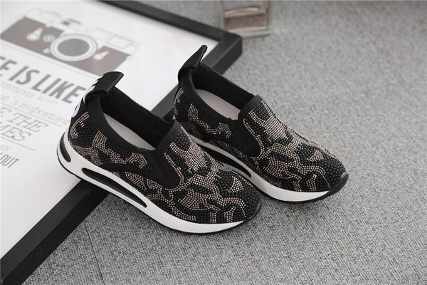 2020 new fashion lady sneaker casual women shoes flat lady shoes elastic women sneaker diamond rubber cement wedge, Black
2020 new fashion lady sneaker casual women shoes flat lady shoes elastic women sneaker diamond rubber cement wedge, Black