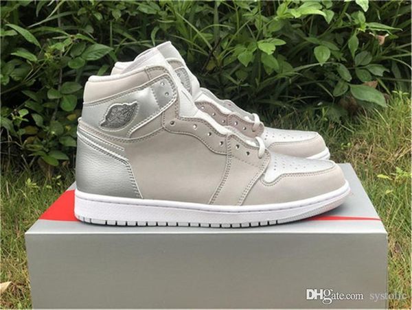 2020 authentic 1 retro high og co japan neutral grey (suitcase) men women basketball shoes silver 1s sports sneakers with box
2020 authentic 1 retro high og co japan neutral grey (suitcase) men women basketball shoes silver 1s sports sneakers with box