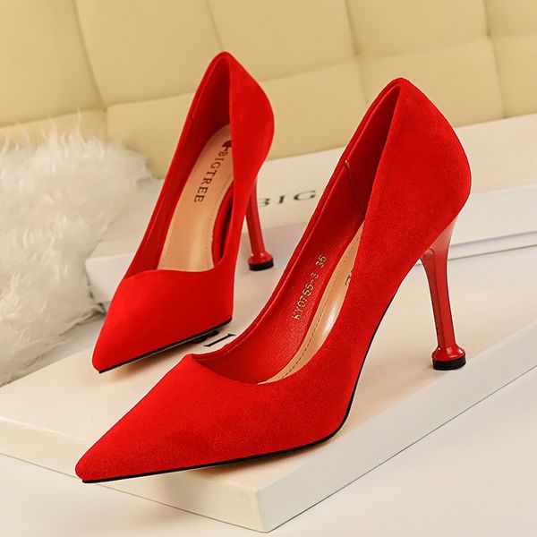 bigtree solid flock shallow high heels woman shoes pointed toe office work shoes for women 6 colors ladies concise pumpsmultifunction, Black
bigtree solid flock shallow high heels woman shoes pointed toe office work shoes for women 6 colors ladies concise pumpsmultifunction, Black