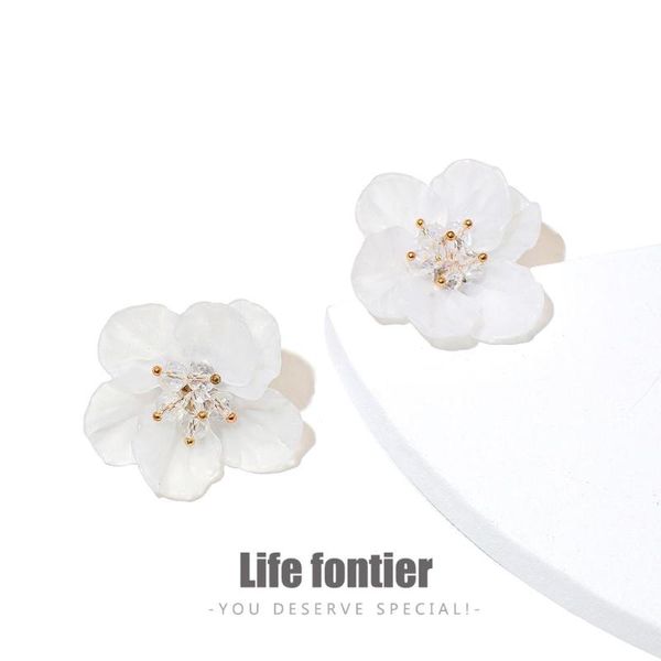 stud lifefontier sweet transparent white resin flower petal beads earrings for women summer camellia pendientes jewelry, Golden;silver
stud lifefontier sweet transparent white resin flower petal beads earrings for women summer camellia pendientes jewelry, Golden;silver