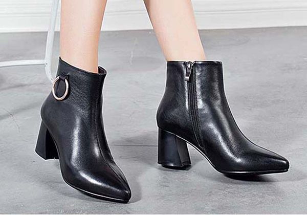 fashion leather star women shoes woman leather short autumn winter ankle fashion brand women boots 04 px131, Black
fashion leather star women shoes woman leather short autumn winter ankle fashion brand women boots 04 px131, Black