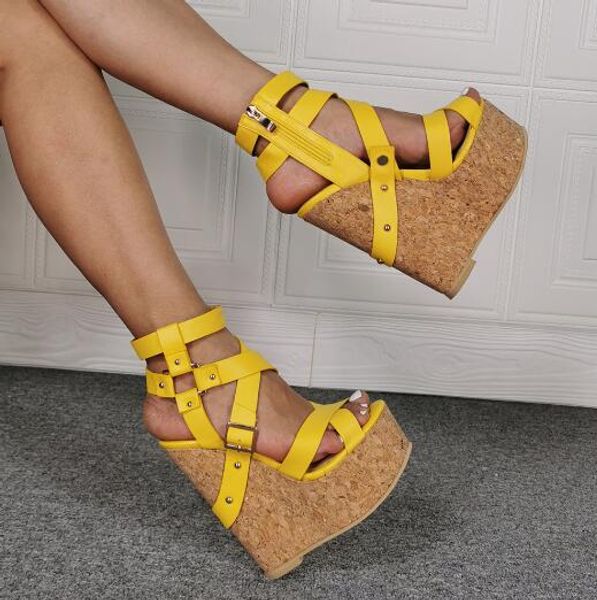 metal decorations high wedges gladiator sandals women peep toe thick platform casual shoes lady cross strap high heels 2020, Black
metal decorations high wedges gladiator sandals women peep toe thick platform casual shoes lady cross strap high heels 2020, Black