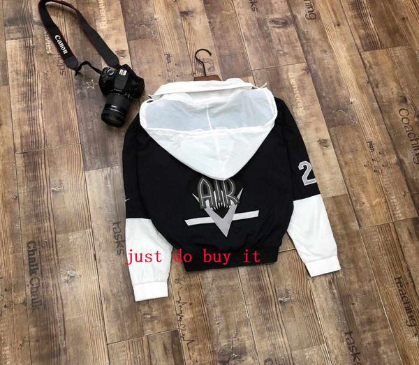 fashion mens jacket with letter embroidery 2020 new mens autumn jacket coat casual spring jackets with hooded men hoodie size s-2xl, Black;brown
fashion mens jacket with letter embroidery 2020 new mens autumn jacket coat casual spring jackets with hooded men hoodie size s-2xl, Black;brown