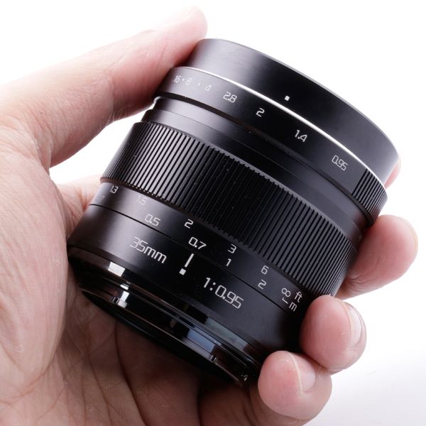 risespray 35mm f/0.95 super large aperture mark iii standard lens for mirrorless camera
risespray 35mm f/0.95 super large aperture mark iii standard lens for mirrorless camera