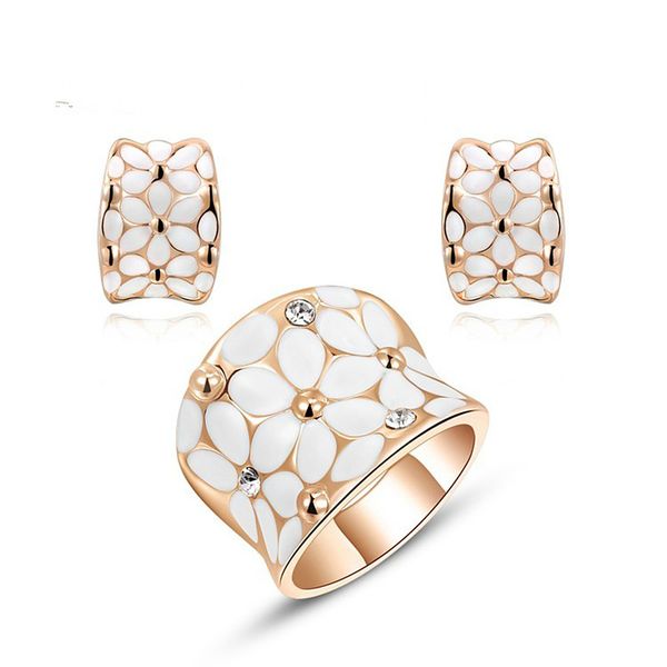 AprilGrass Brand Hot Romantic Fine Bride Sets White Flower Ring Stud Ear Earrings Jewelry Set for Women Wedding Parure Bijoux Femme
AprilGrass Brand Hot Romantic Fine Bride Sets White Flower Ring Stud Ear Earrings Jewelry Set for Women Wedding Parure Bijoux Femme