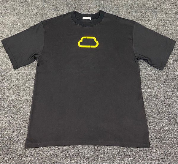 20ss mens t shirt washed oversized t-shirt lock pattern short sleeve tonal letters printed at front fading throughout, White;black
20ss mens t shirt washed oversized t-shirt lock pattern short sleeve tonal letters printed at front fading throughout, White;black