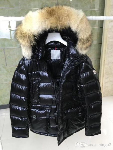 branded winter warm men down jacket designer gentalmen waterproof fabric coat big removeable coyote fur trim collar outerwear
branded winter warm men down jacket designer gentalmen waterproof fabric coat big removeable coyote fur trim collar outerwear