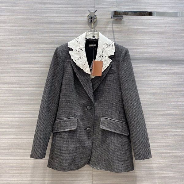 european and american women's clothing 2020 winter new style long - sleeved embroidered lapel single - breasted woollen cloth coats, Black
european and american women's clothing 2020 winter new style long - sleeved embroidered lapel single - breasted woollen cloth coats, Black