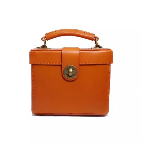 vintage style environmental genuine tanned leather women's bag female mini handbag authentic cowskin lady small box purse
vintage style environmental genuine tanned leather women's bag female mini handbag authentic cowskin lady small box purse