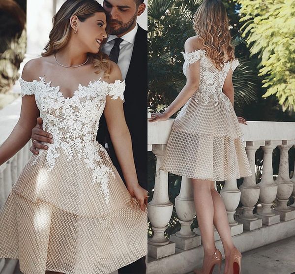 2021 champagne ivory short wedding dresses reception off the shoulder lace applique unique tulle two layers a-line party dress for bride, White
2021 champagne ivory short wedding dresses reception off the shoulder lace applique unique tulle two layers a-line party dress for bride, White