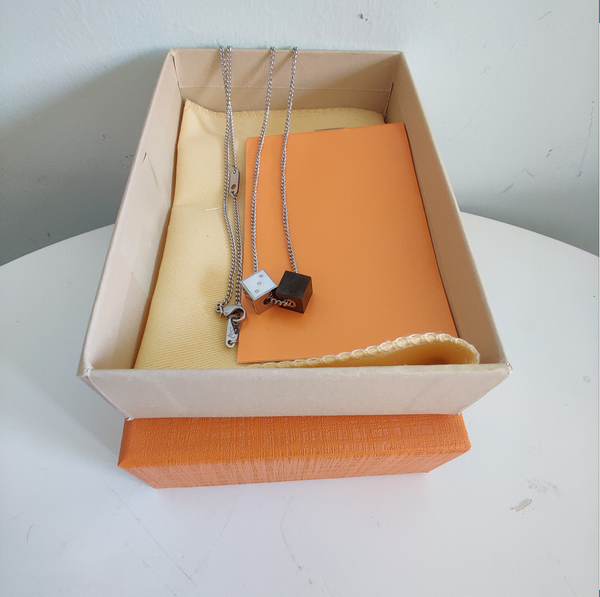 stainless steel necklace new pattern cube necklace for couple necklace personalized jewelry fashion trend supply, Silver
stainless steel necklace new pattern cube necklace for couple necklace personalized jewelry fashion trend supply, Silver