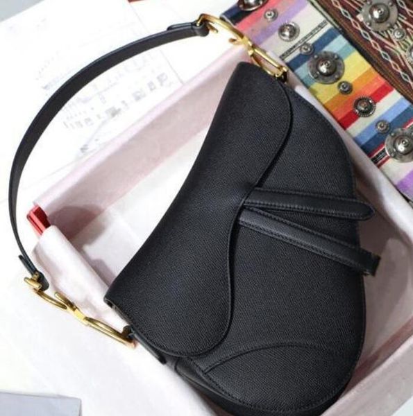 fashion classic ladies shoulder bag saddle bags original box metal letter handbag style awesome
fashion classic ladies shoulder bag saddle bags original box metal letter handbag style awesome