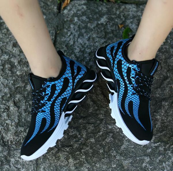 w368 men canvas shoes sport designer sneakers zapatillas hip hop flame jogging shoes casual cool running, Black
w368 men canvas shoes sport designer sneakers zapatillas hip hop flame jogging shoes casual cool running, Black