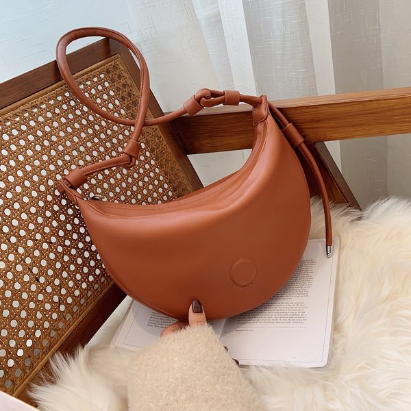 royadong brand women messenger bags soft pu leather shoulder bags for women 2020 new designer crossbody handbags hobos bolsos
royadong brand women messenger bags soft pu leather shoulder bags for women 2020 new designer crossbody handbags hobos bolsos