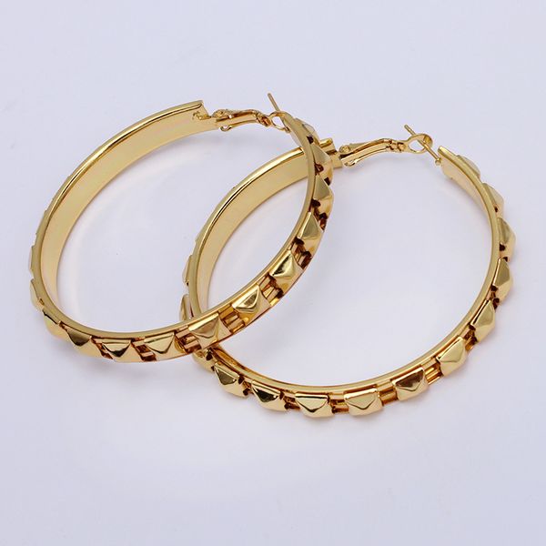 60 mm new trendy punk golden hoop earrings for women large circle round earrings gold women's ear creoles loop classic jewelry, Golden;silver
60 mm new trendy punk golden hoop earrings for women large circle round earrings gold women's ear creoles loop classic jewelry, Golden;silver