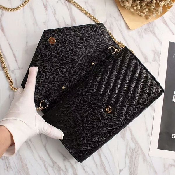 2020 new lady's bag of hand-held bag women chain shoulder l0g0 luxury caviar female brand designer fashion leather
2020 new lady's bag of hand-held bag women chain shoulder l0g0 luxury caviar female brand designer fashion leather