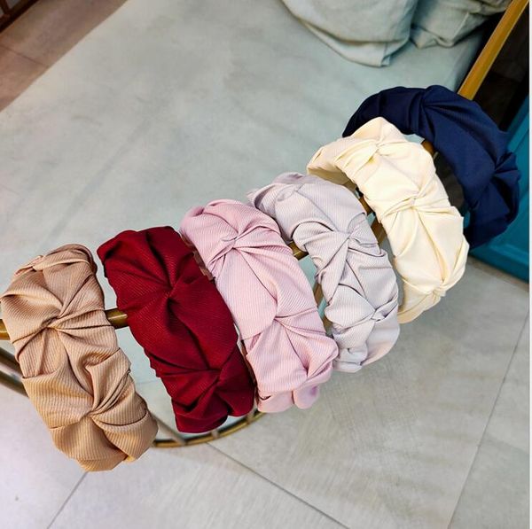 retro high-end fabric twill wide-brimmed headband pure color folds pressed hairband gd515, Silver
retro high-end fabric twill wide-brimmed headband pure color folds pressed hairband gd515, Silver