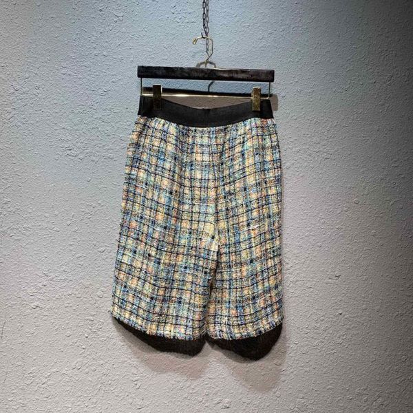 new design luxury casual loose mens tweed shorts summer elastic waist knee length male fashion cashmere plaid shorts, White;black 
new design luxury casual loose mens tweed shorts summer elastic waist knee length male fashion cashmere plaid shorts, White;black