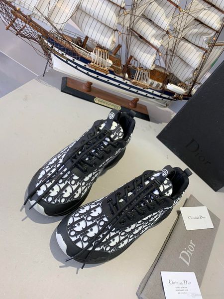 2020 luxury designer men's casual shoes mens womens fashion sneakers belt box, Red;white
2020 luxury designer men's casual shoes mens womens fashion sneakers belt box, Red;white